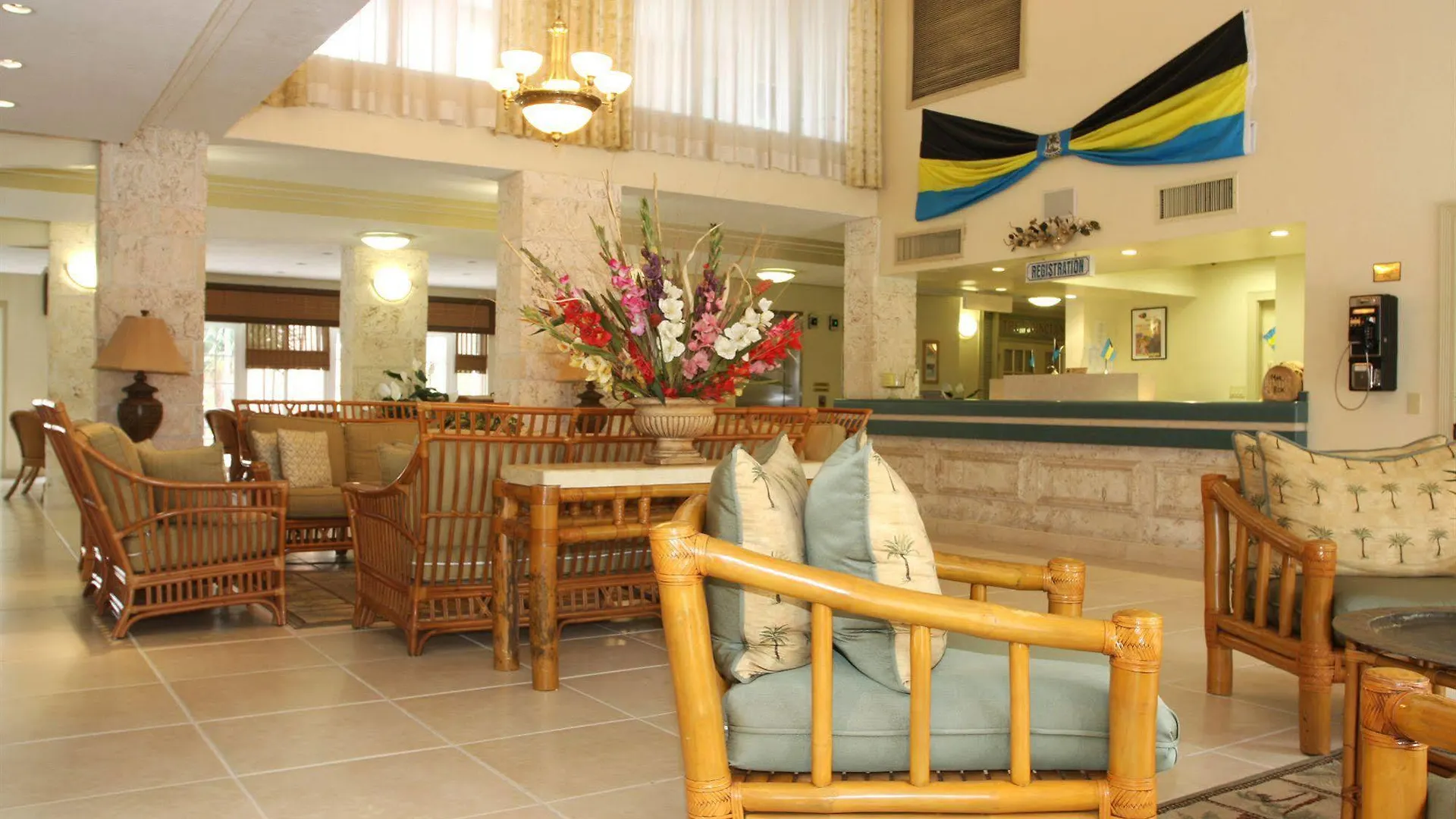 ***  Castaways Resort And Suites Freeport Bahamas