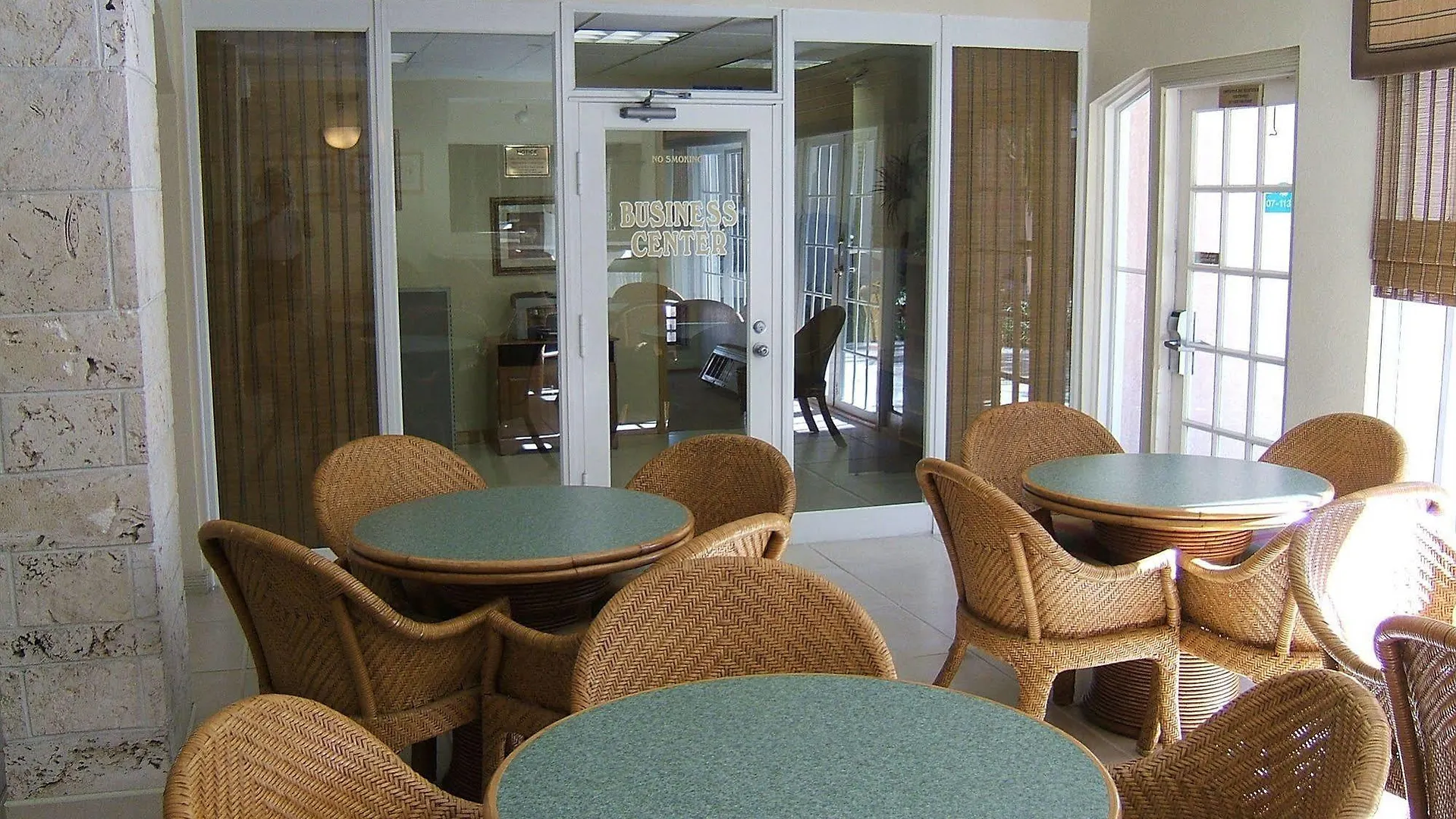Castaways Resort And Suites Freeport