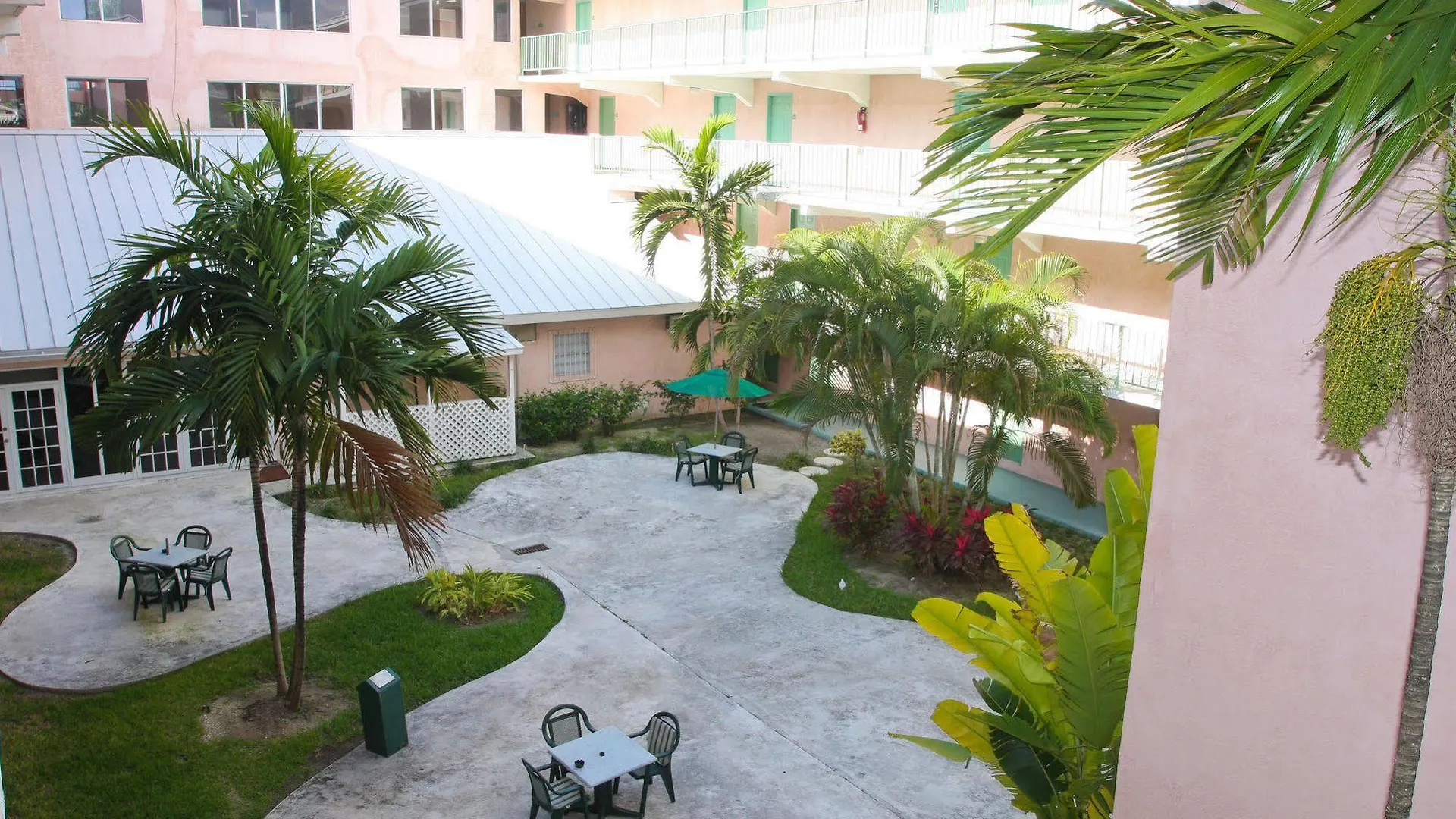 Castaways Resort And Suites Freeport